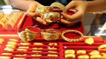 أقوى زيادة تاريخية.. سعر الذهب يسجل قفزة غير مسبوقة منذ عقود طويلة